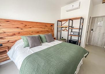 Superior con balcón