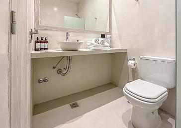 Superior con balcón