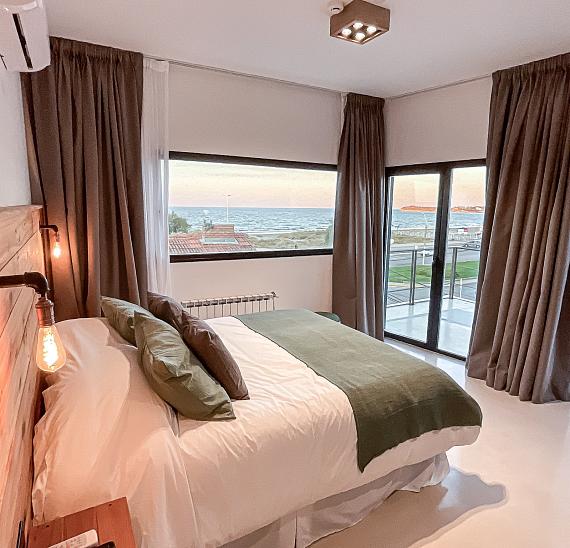 Superior con balcón