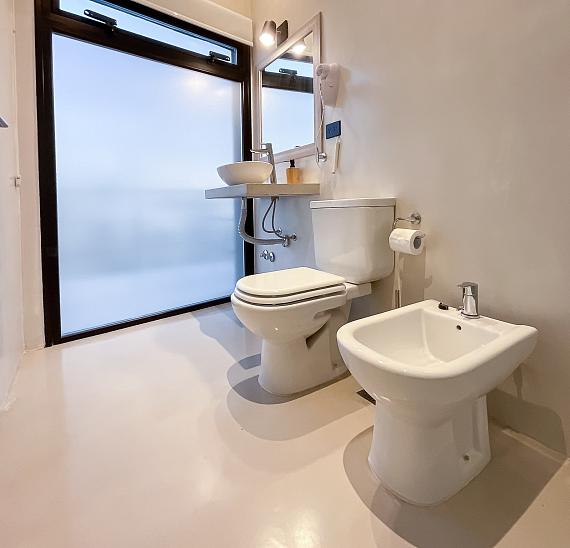 Superior con balcón