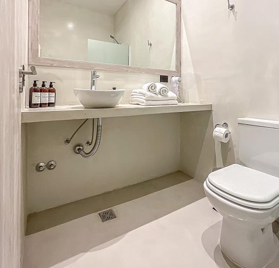 Superior con balcón