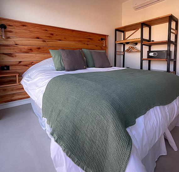 Superior con balcón